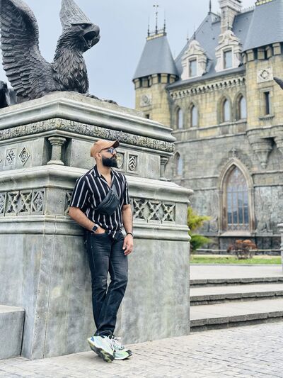  ,   Lalit, 26 ,   ,   
