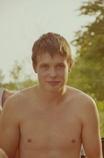  ,   Vladimir, 32 ,   