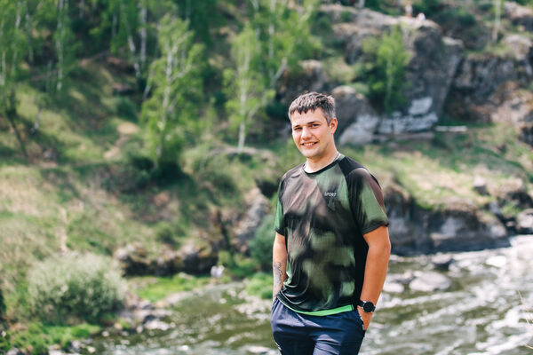  ,   Artyom, 33 ,   ,   