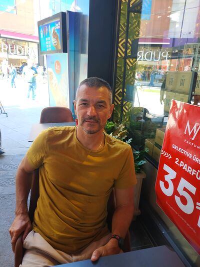  ,   Garry, 53 ,   ,   