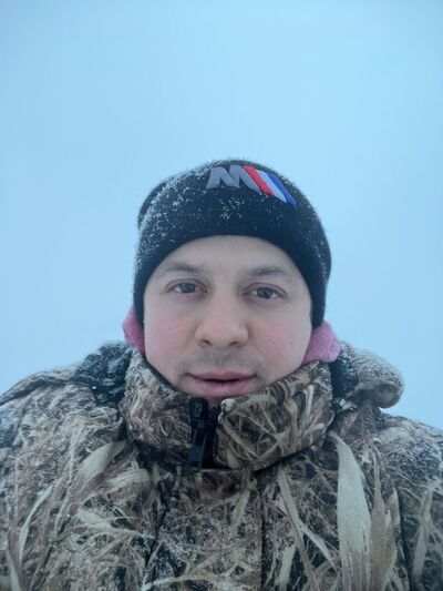  -,   Denis, 35 ,   ,   , c 