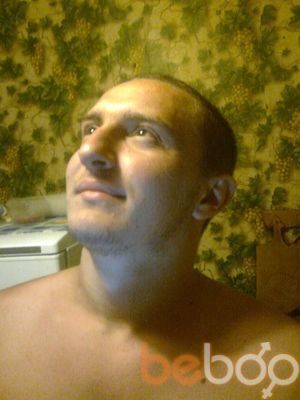  ,   SANEK, 32 ,  