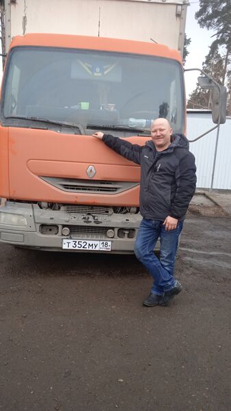  ,   Pavel, 39 ,   ,   