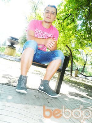  ,   Vania, 35 ,   