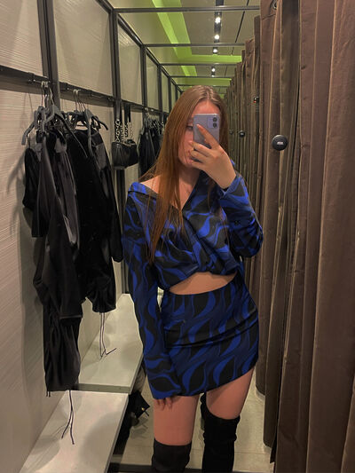  ,   Angelina, 27 ,   ,   