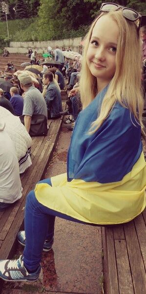  ,   Tania, 29 ,  
