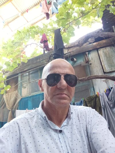  ,   Kamil, 57 ,   ,   