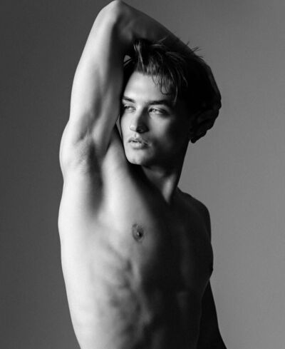  ,   Tomas, 29 ,   ,   
