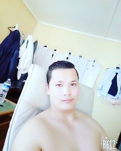  ,   LuiS, 32 ,   