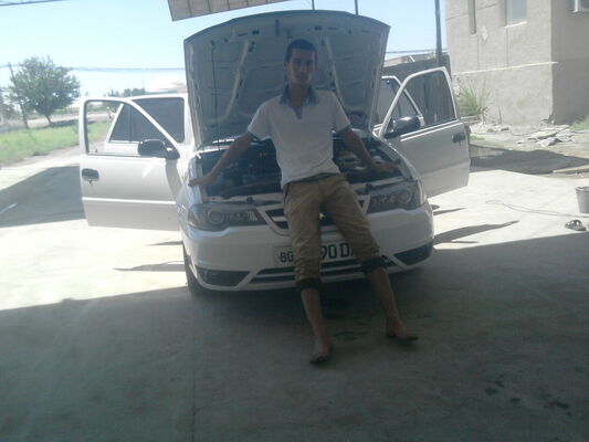 ,   Bexruz, 32 ,   ,   , c 