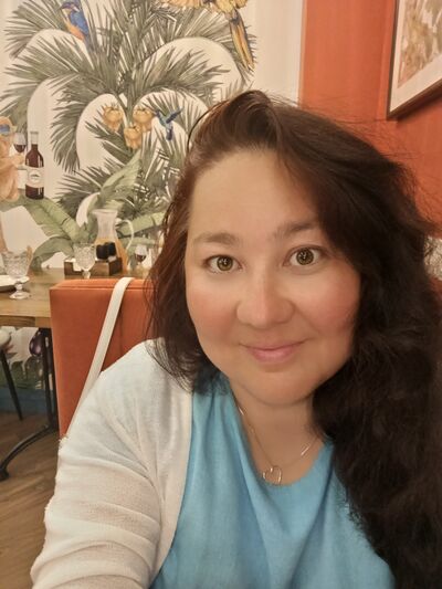  ,   Neznakomka, 45 ,   ,   , c 