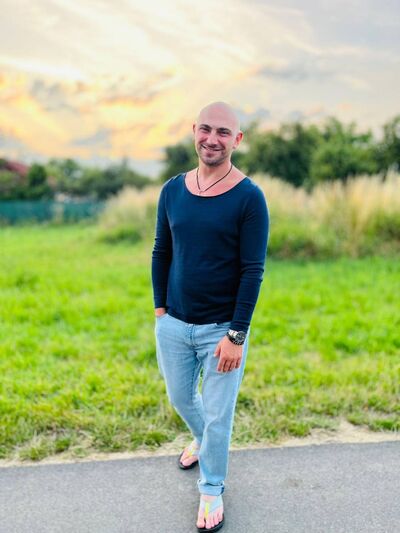  ,   Zahar, 34 ,   ,   