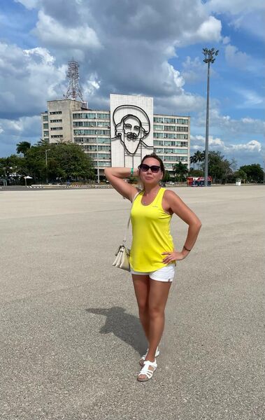  ,   Tatiana, 48 ,   ,   