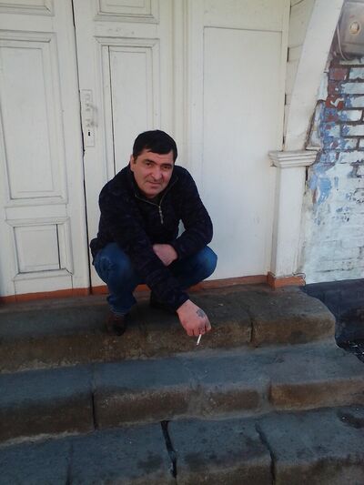  ,   Alen, 48 ,   ,   