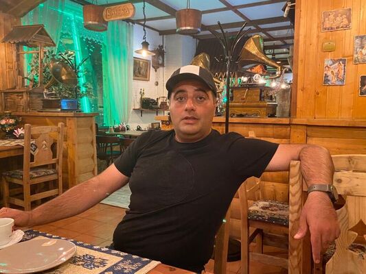  ,   Armen, 40 ,   ,   , c 