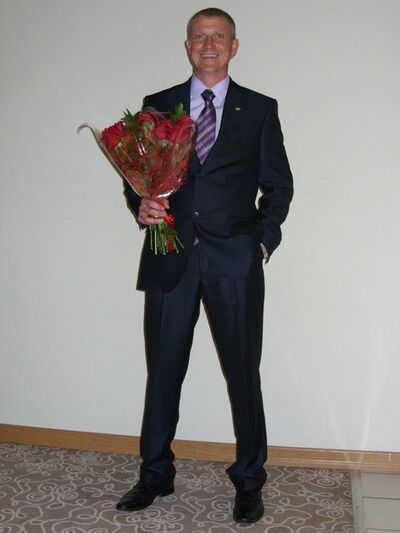  ,   Maksim, 51 ,   ,   , c 