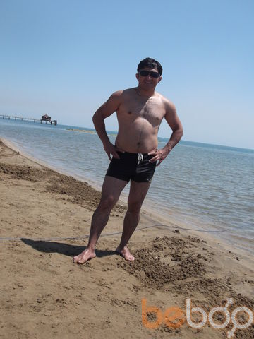  ,   Faradj, 44 ,  