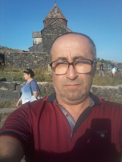  ,   Vardan, 57 ,  
