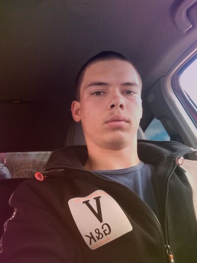  ,   Artyom, 23 ,   ,   