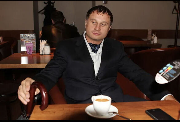  ,   Serge, 38 ,   ,   