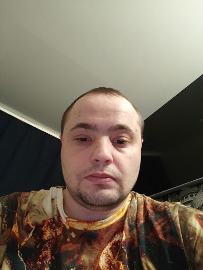  ,   Denis, 33 ,   , 