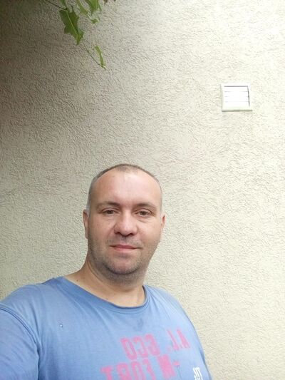  ,   Ivan, 44 ,   ,   