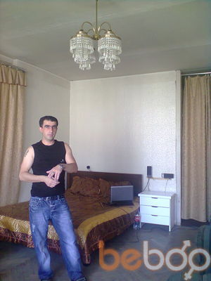  ,   Vako, 42 ,   