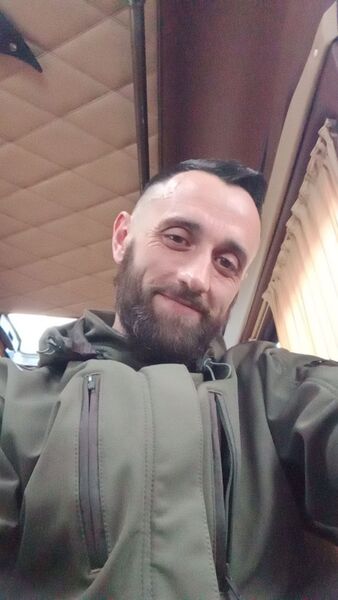  ,   Forvitinn, 49 ,   ,   