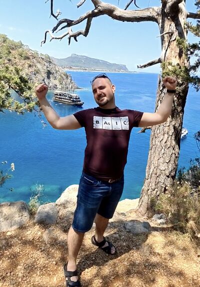  ,   Ali, 38 ,   ,   