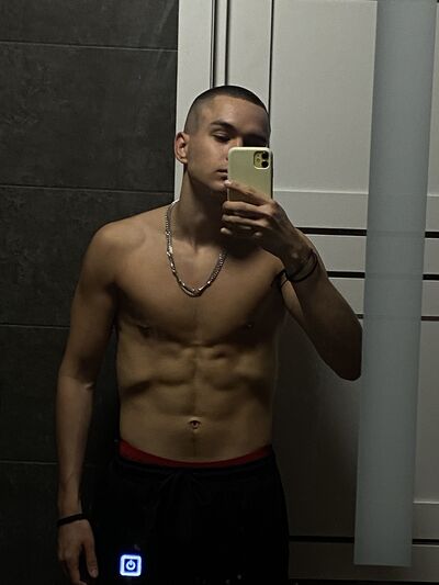  ,   Anton, 34 ,   ,   