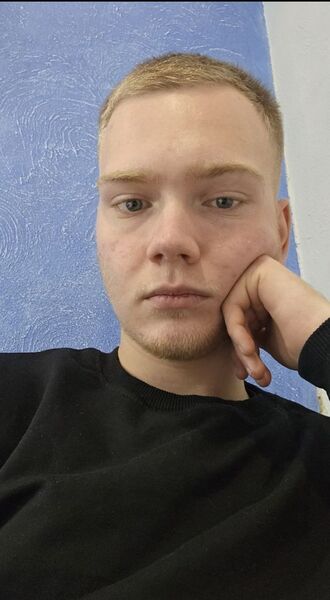  ,   Maxim, 21 ,   ,   