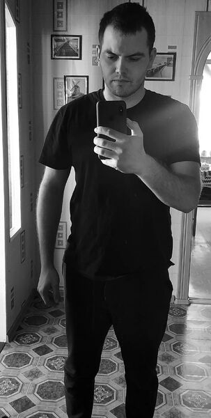  ,   Vlad, 28 ,   ,   , c , 