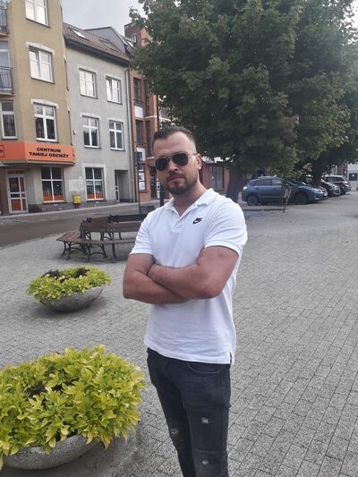  ,   Pavel, 40 ,   ,   , c 