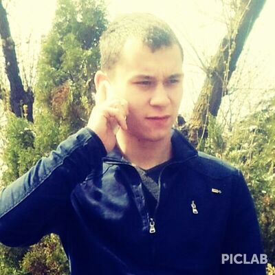  ,   Rustam, 32 ,   