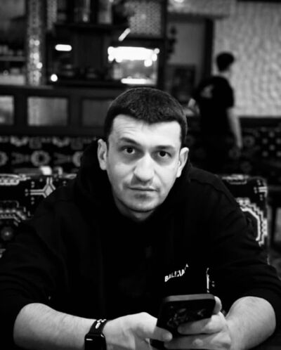  ,   Mark, 35 ,   ,   , c 