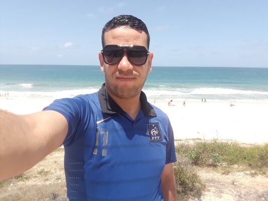  ,   Abdeljalil, 32 ,   ,   , c 
