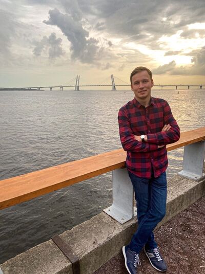  ,   Alex, 29 ,   