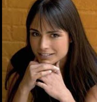  ,   Mia, 42 ,   , 