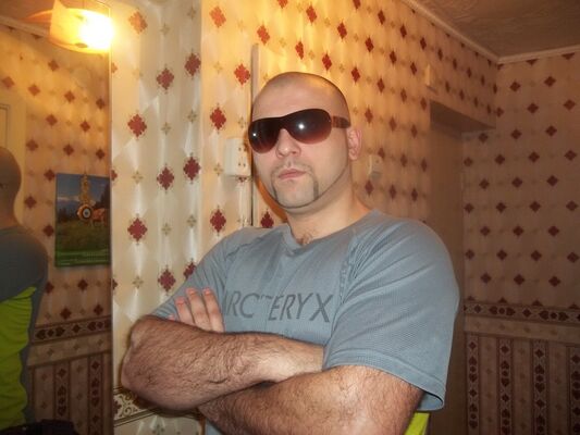  ,   Victor, 41 ,   ,   , c 