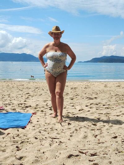  -,   Ekaterina, 48 ,   c 