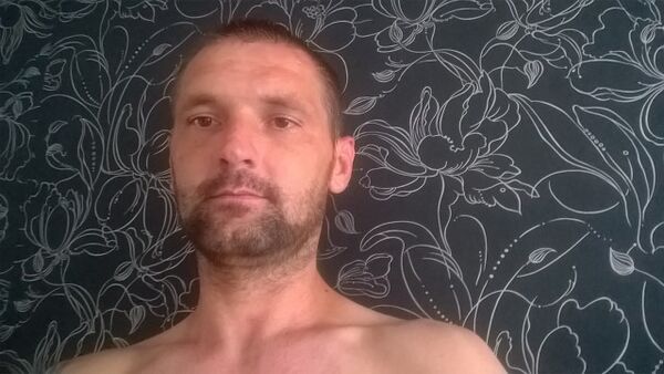  ,   Valentin, 43 ,   ,   , c 
