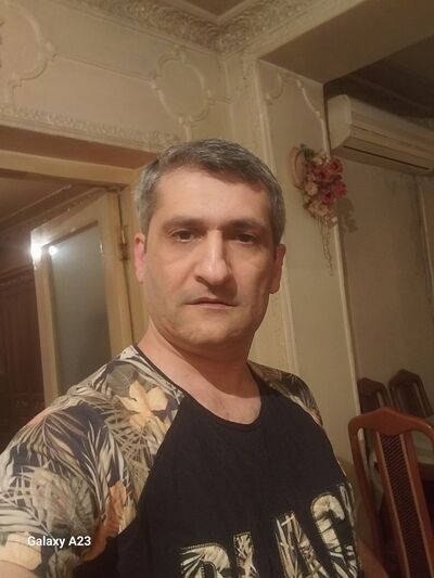  ,   Sadiq, 45 ,   ,   