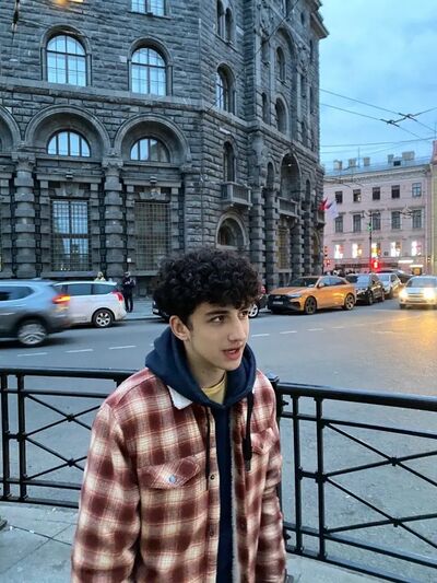  -,   David, 21 ,   ,   , c 