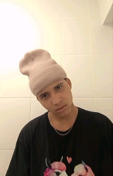  ,   Carlos, 20 ,   ,   