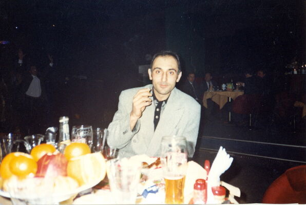  ,   Artur, 57 ,   ,   , c 
