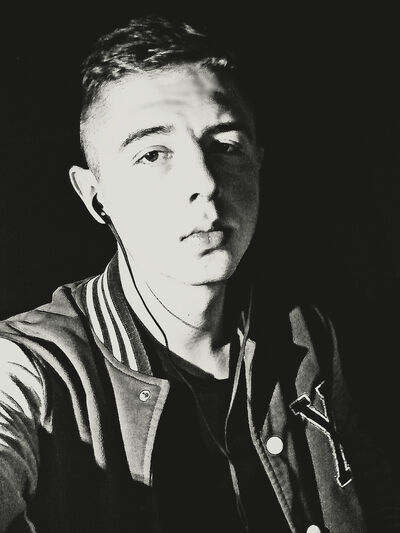  ,   Skander, 26 ,   ,   , c , 