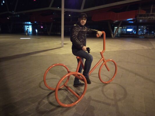  ,   Serhii, 45 ,   ,   , c 