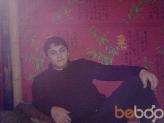  ,   Jhonny, 32 ,   