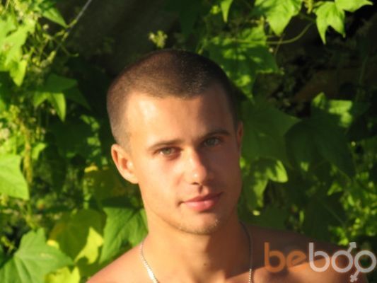  ,   Kasper, 32 ,   