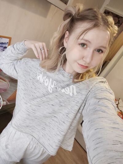  ,   MOONTON, 22 ,   ,   , c , 